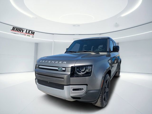 Used 2023 Land Rover Defender 110 SE image 6