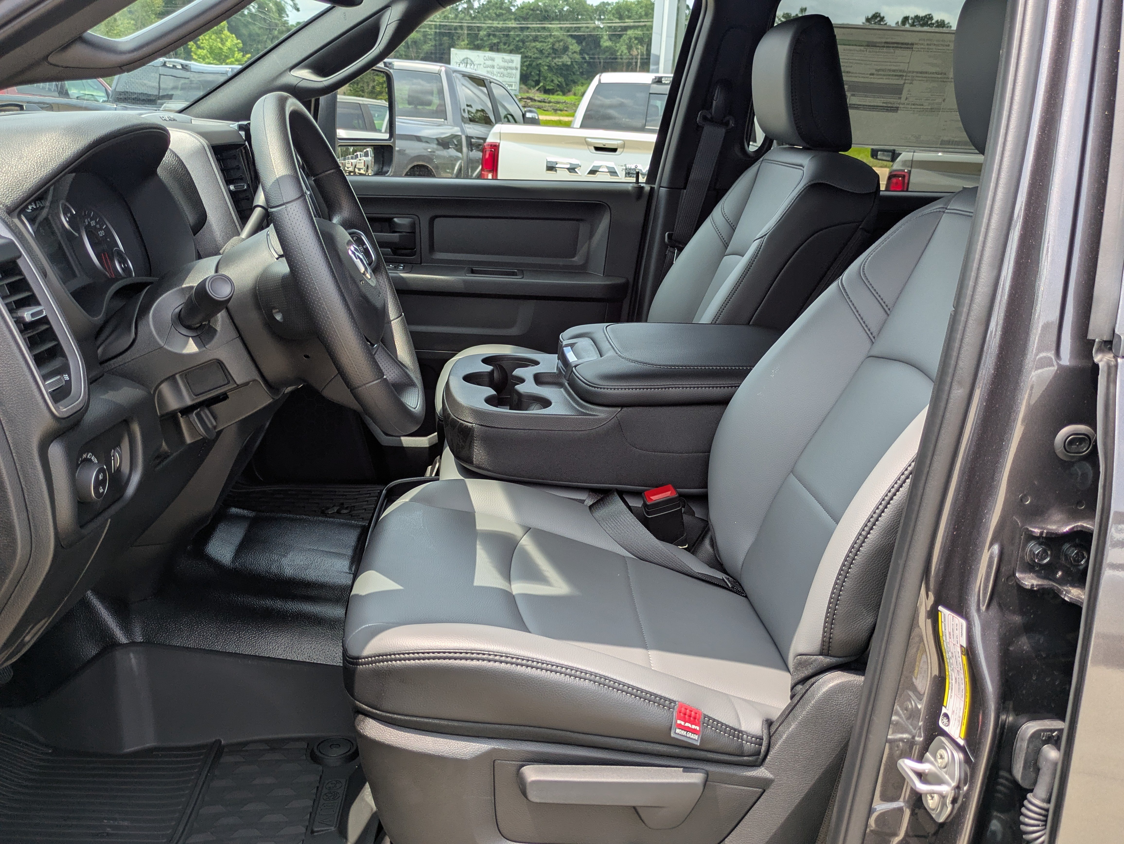 New 2026 RAM 3500 Tradesman AWD/4WD image 8