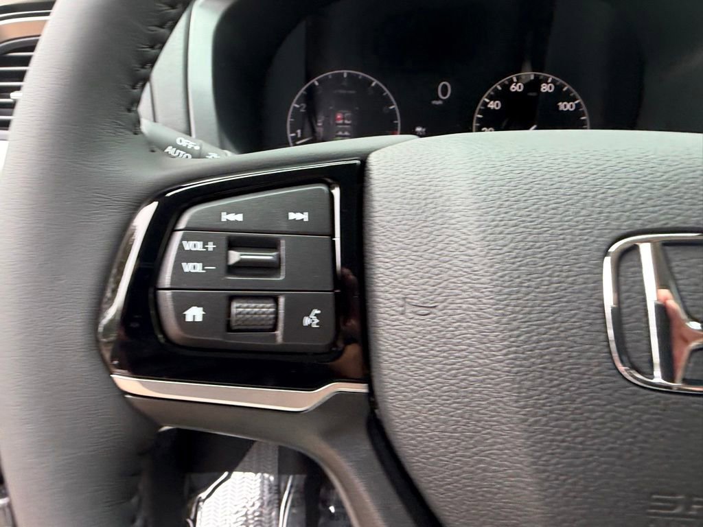 Certified 2026 Honda Odyssey Touring image 28