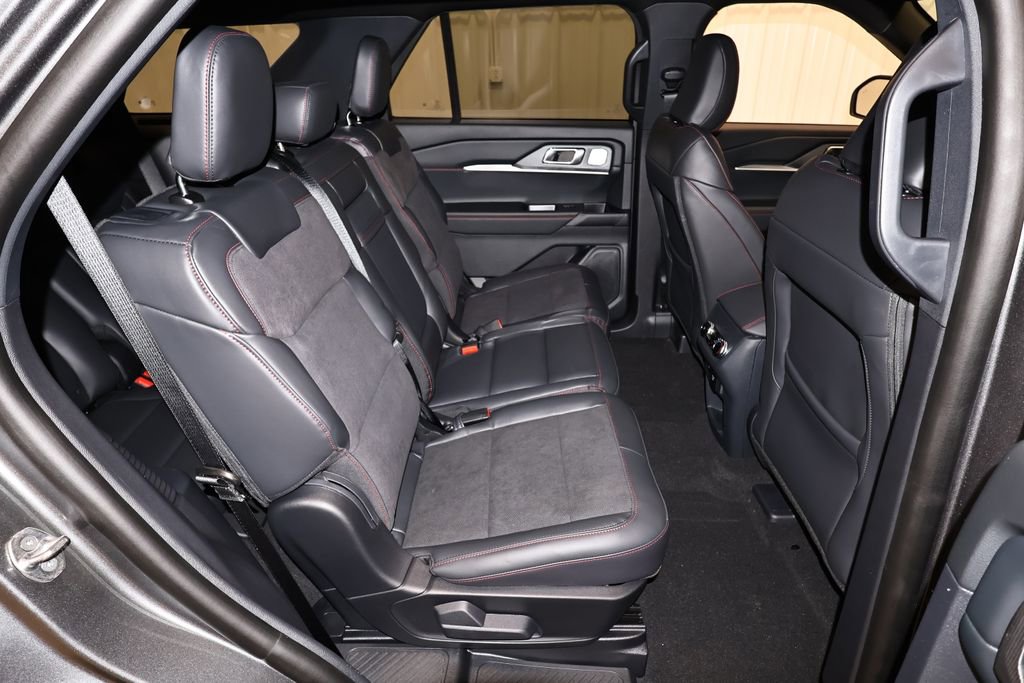 New 2026 Ford Explorer ST image 18
