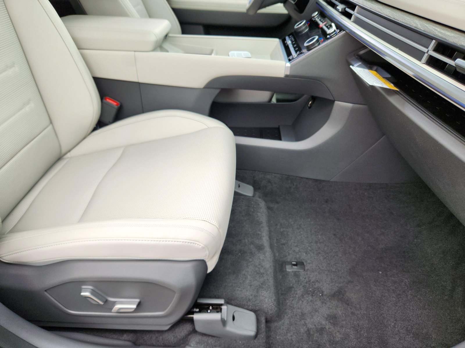 New 2026 Hyundai Santa Fe Calligraphy AWD/4WD image 37