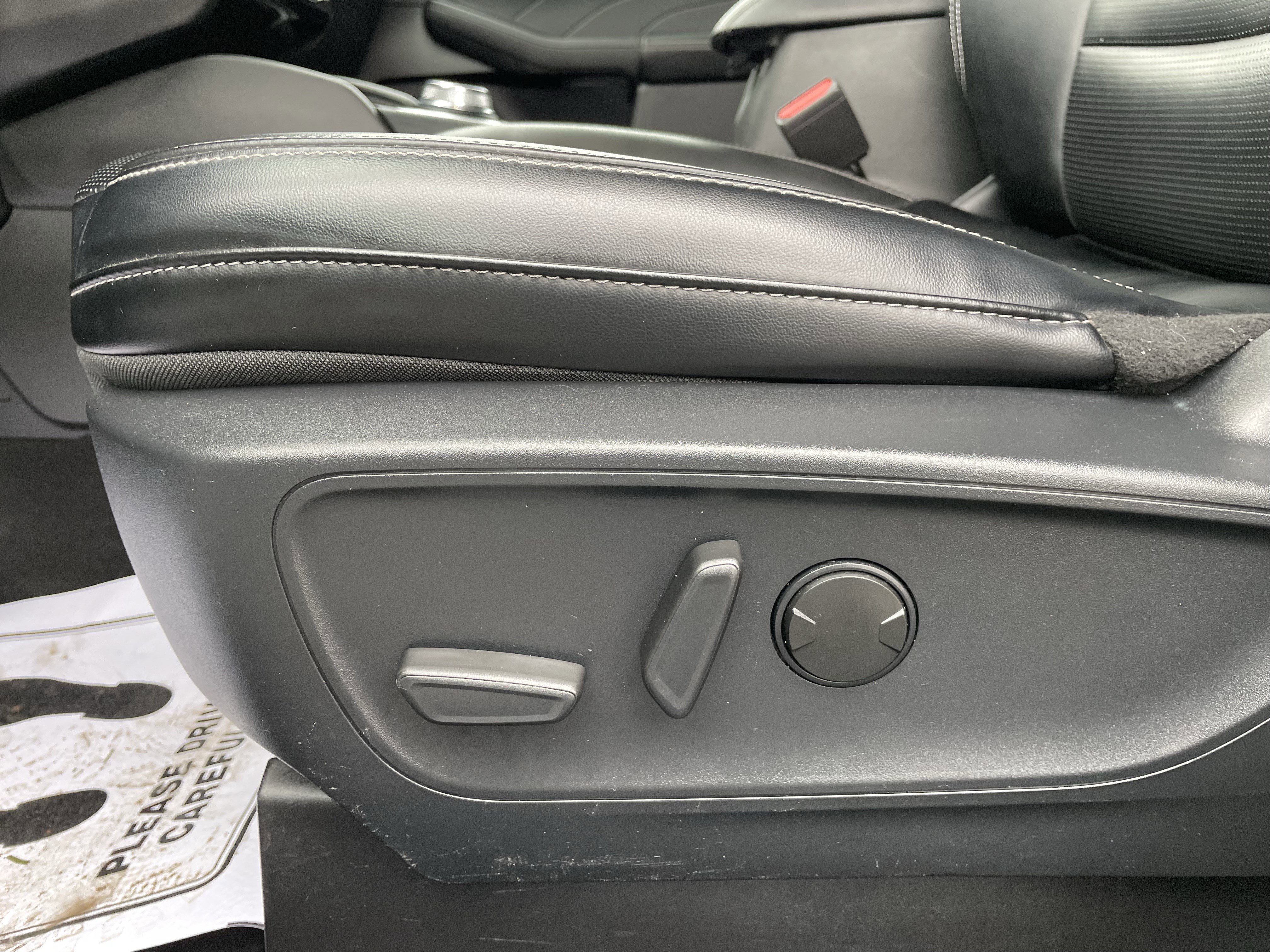 Used 2024 Ford Escape Platinum image 15