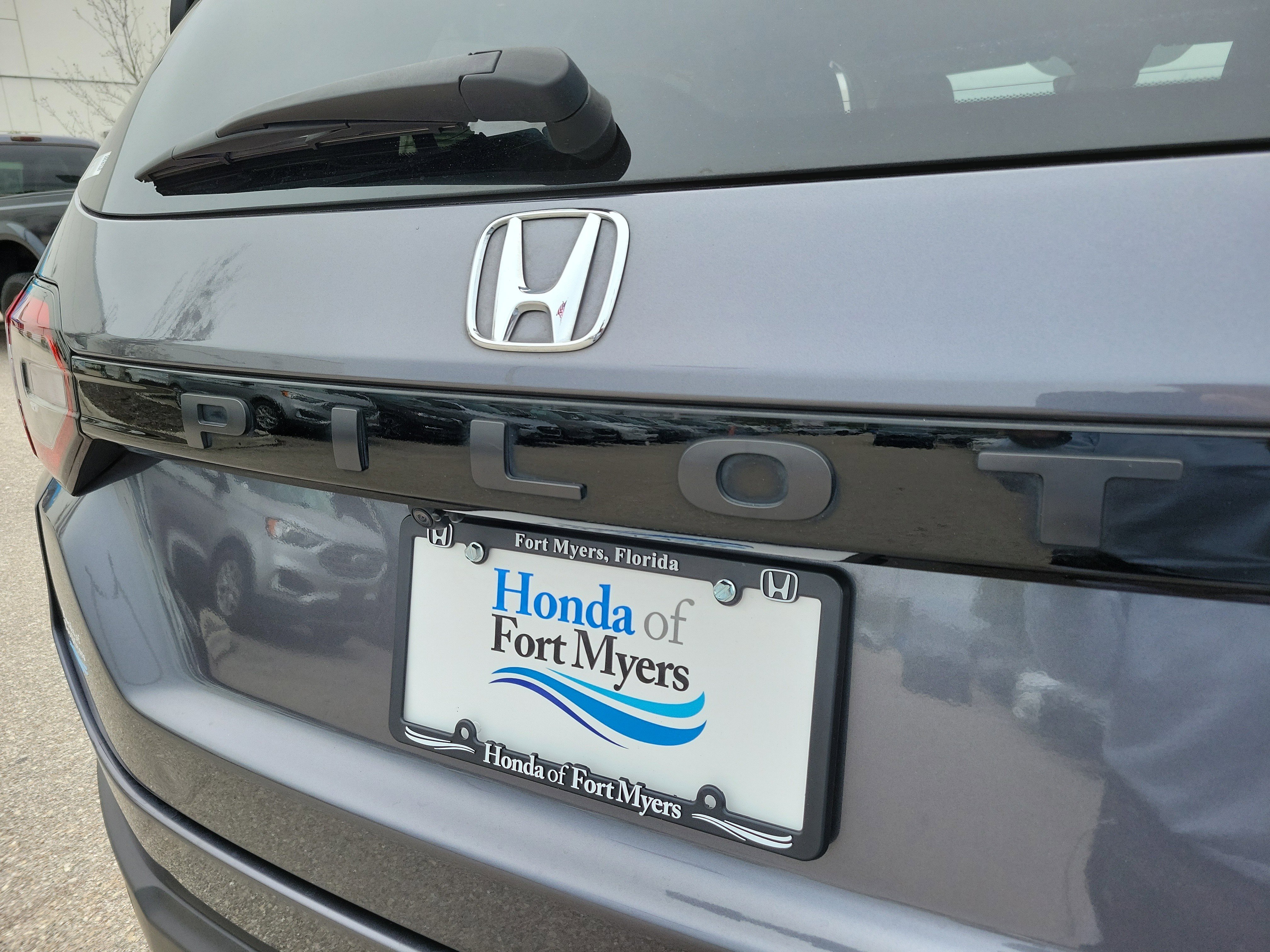Used 2024 Honda Pilot EX-L image 10