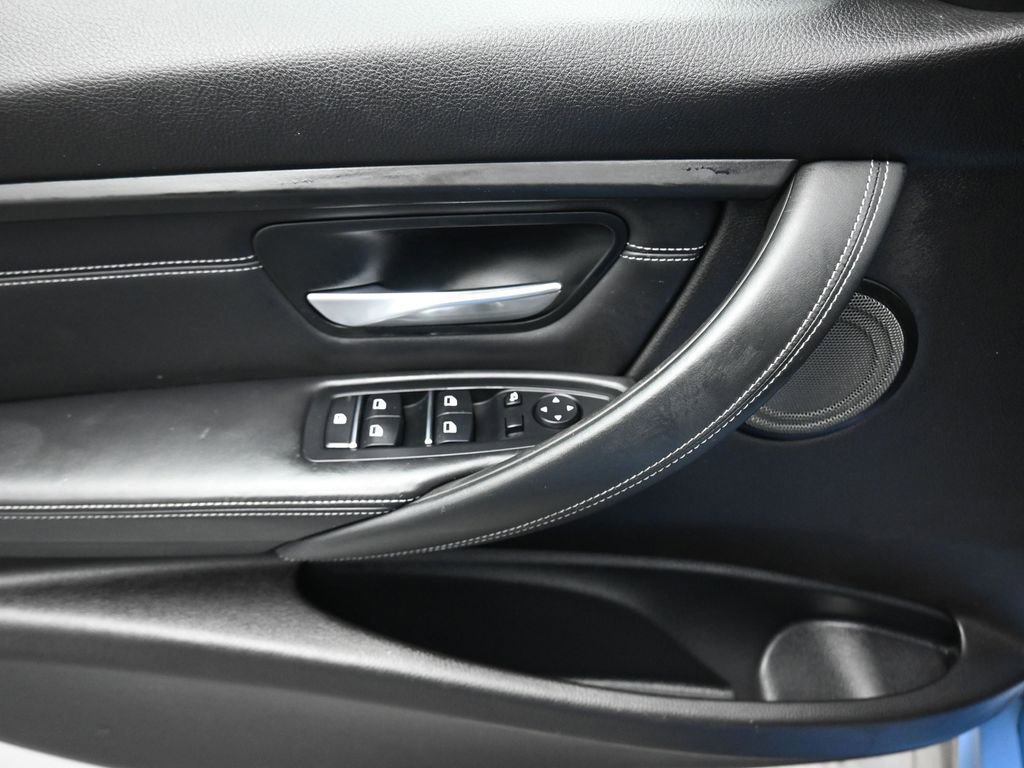 Used 2018 BMW M3 w/ Executive Package image 10