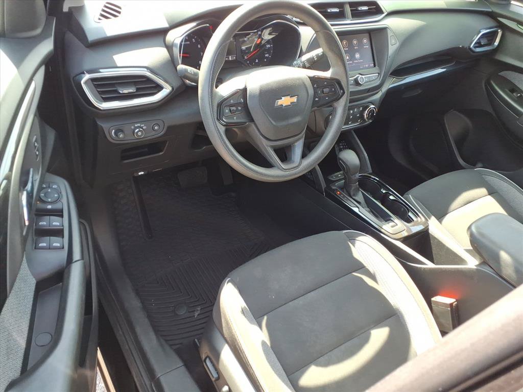 Used 2022 Chevrolet TrailBlazer LT FWD image 15