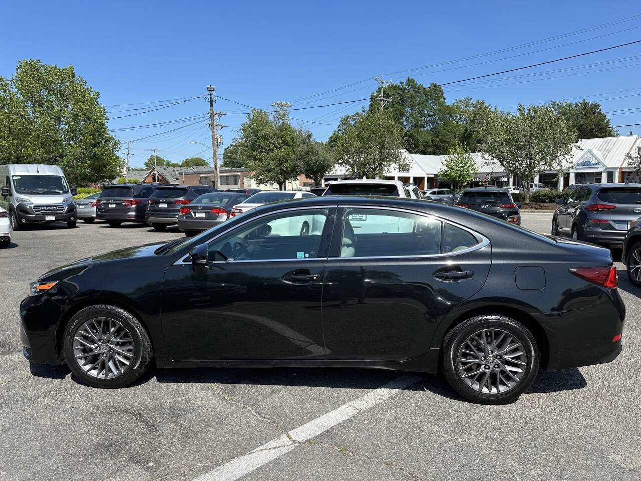 Used 2018 Lexus ES 350 w/ Navigation System Package FWD image 8