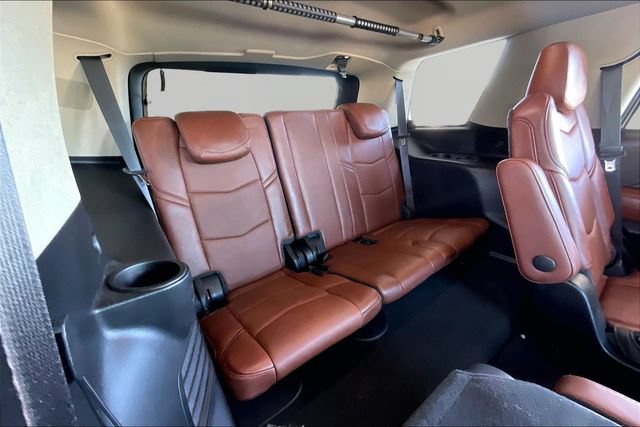Used 2018 Cadillac Escalade Premium Luxury w/ LPO, Radiant Package AWD/4WD image 18
