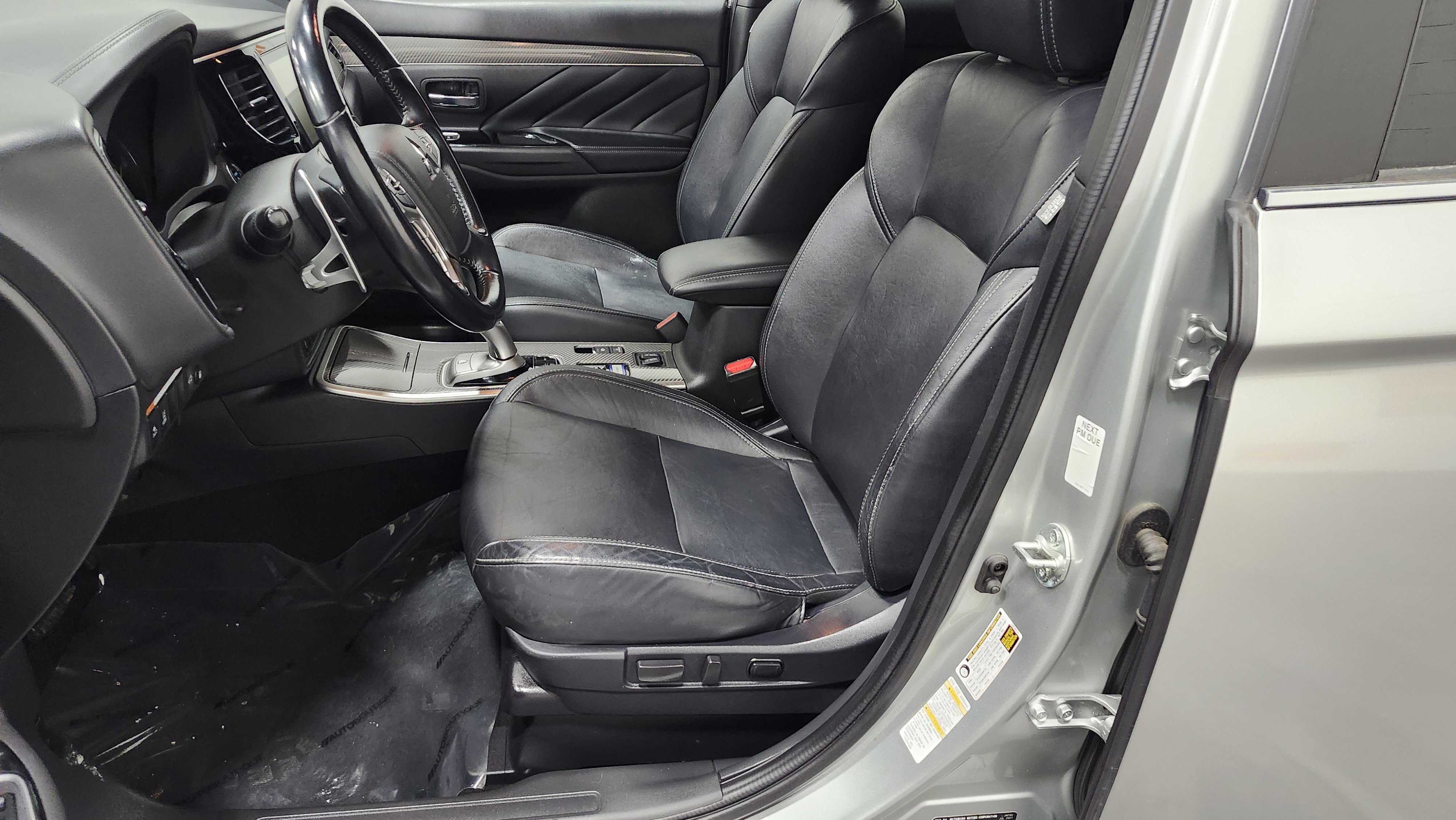 Used 2022 Mitsubishi Outlander SEL image 27