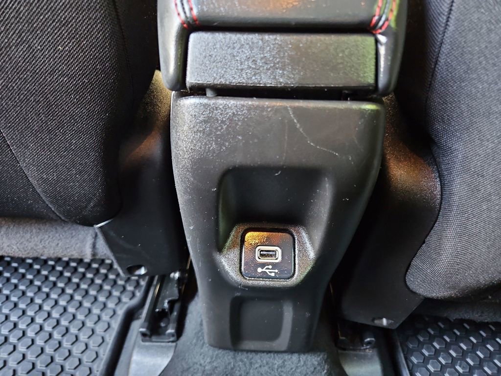 Used 2023 Jeep Renegade Trailhawk image 27