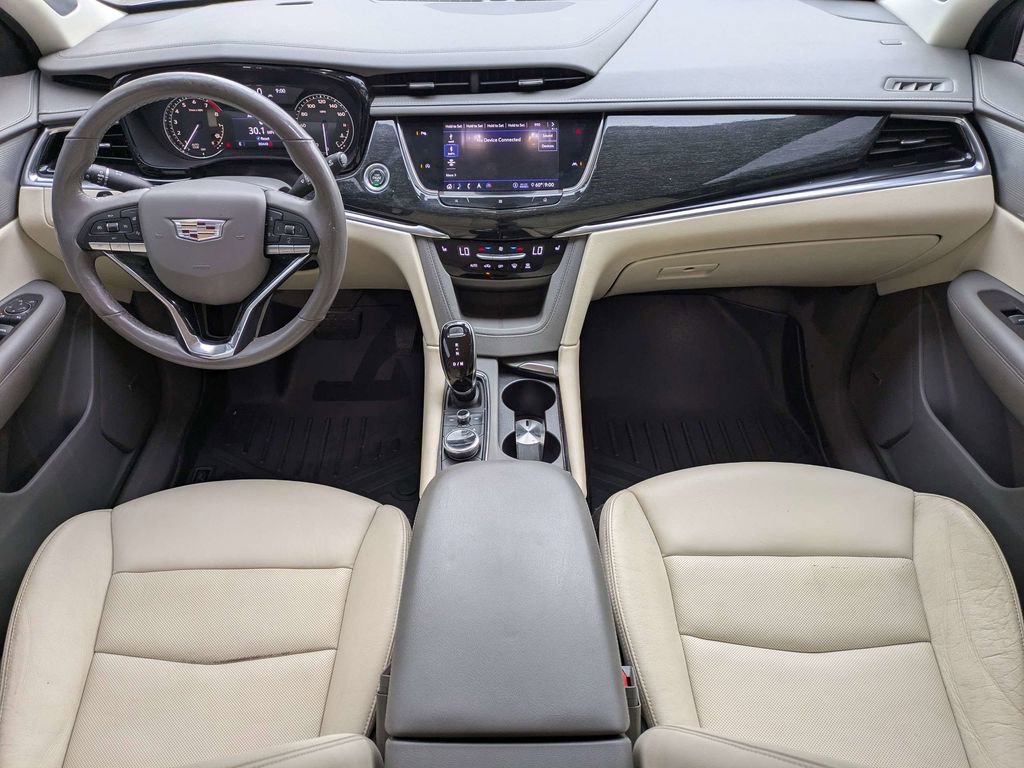 Used 2020 Cadillac XT6 Premium Luxury image 16