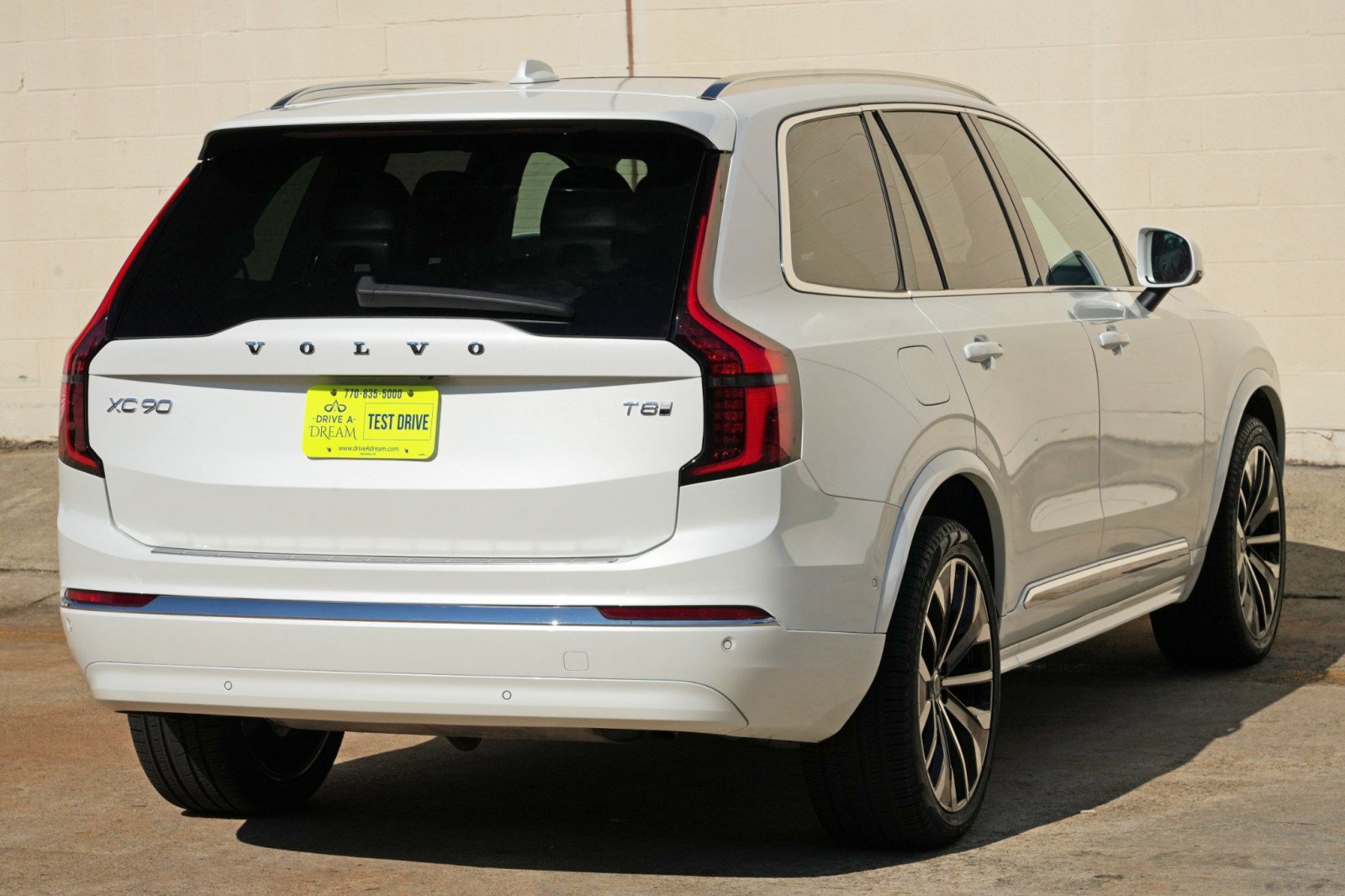 Used 2025 Volvo XC90 T8 Plus w/ Protection Package Premier AWD/4WD image 56