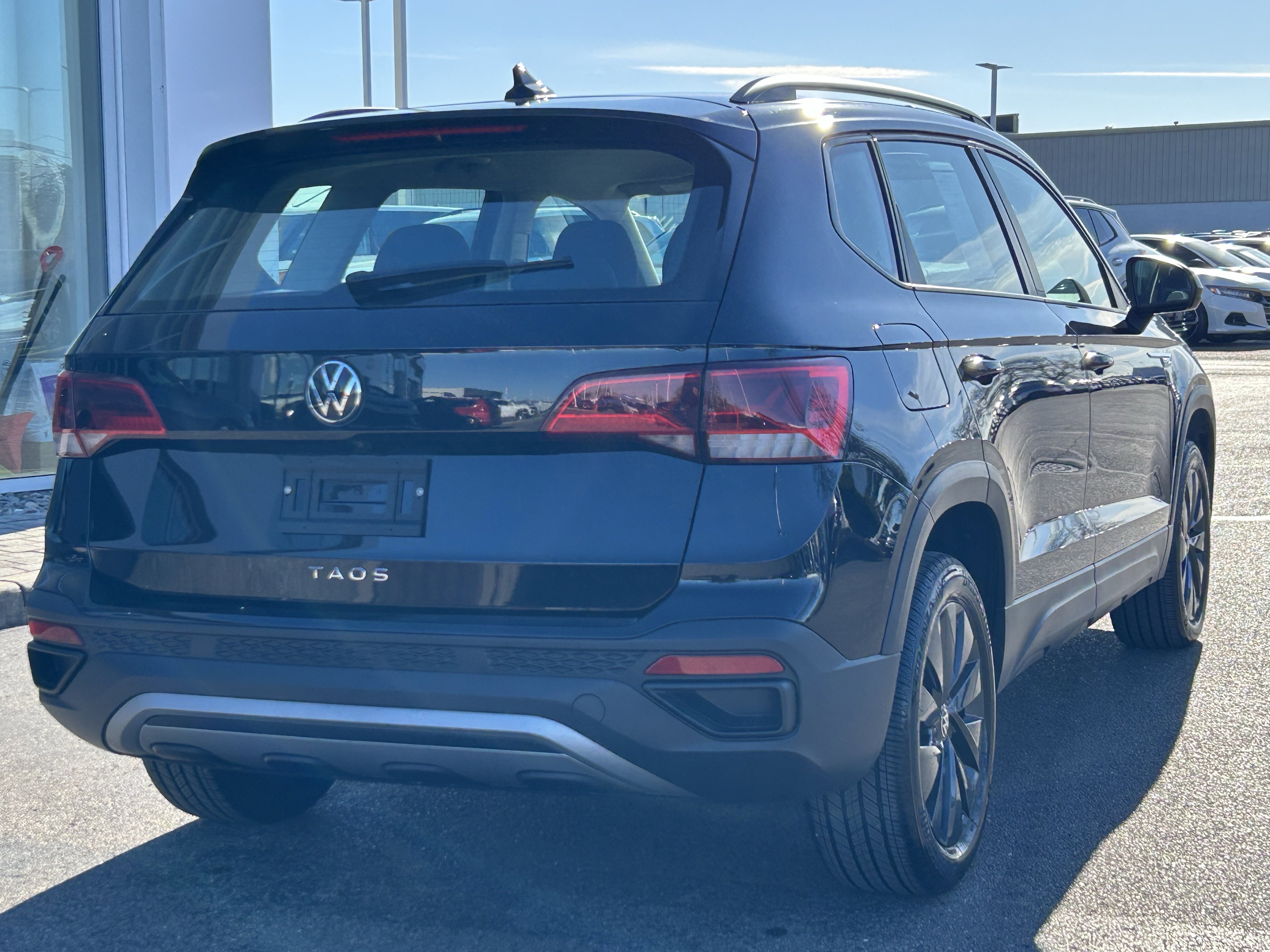 Certified 2024 Volkswagen Taos S image 7