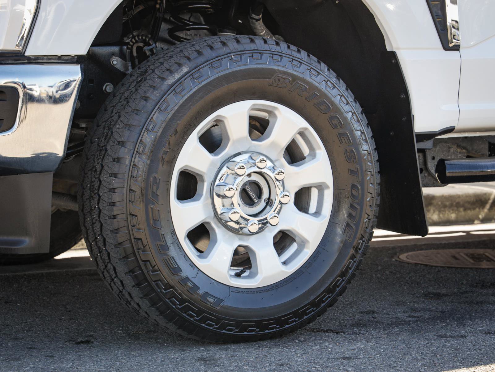 Used 2024 Ford F350 XLT w/ FX4 Off-Road Package AWD/4WD image 11