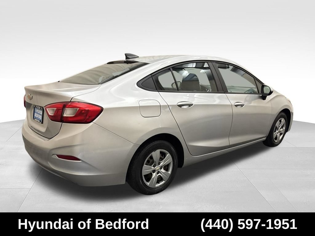 Used 2018 Chevrolet Cruze LS FWD image 5