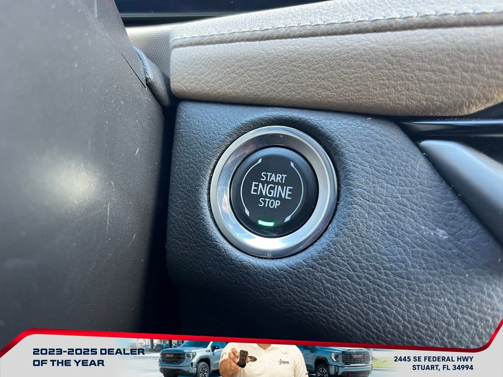 Used 2024 Cadillac XT4 Luxury image 29