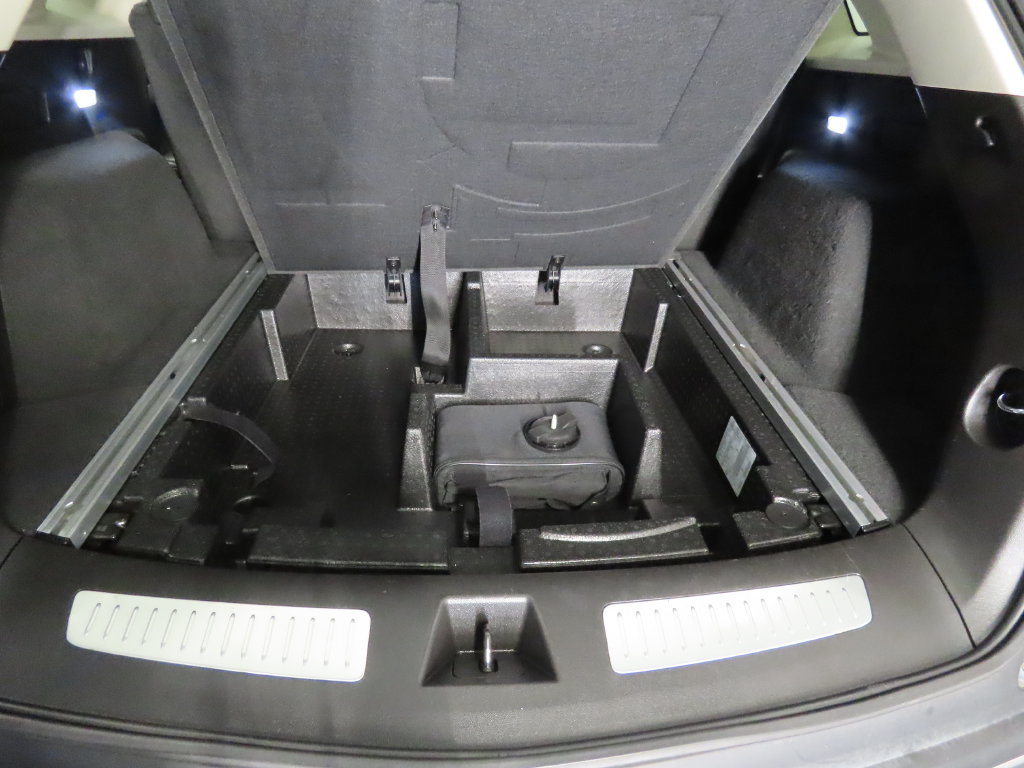 Used 2018 Cadillac XT5 Premium Luxury AWD/4WD image 48