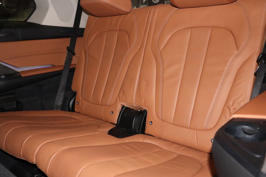 Used 2019 BMW X7 xDrive40i w/ Parking Assistance Package image 20