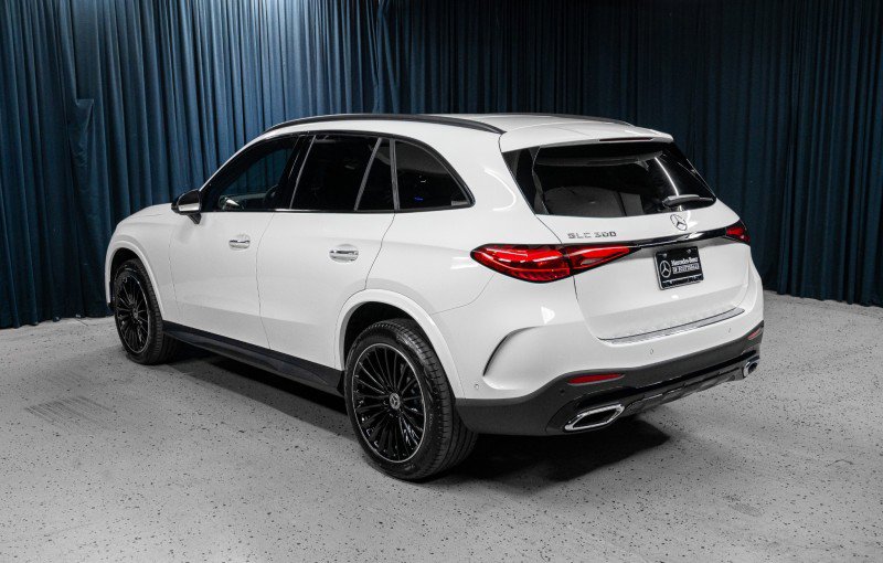 New 2026 Mercedes-Benz GLC 300 image 9