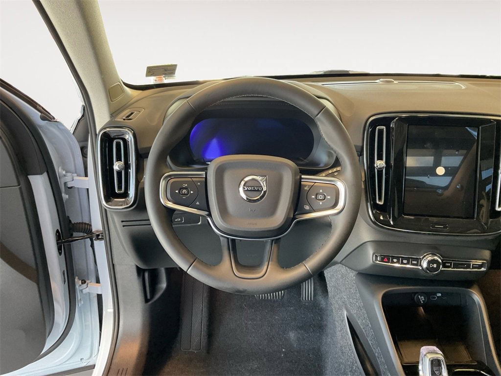 New 2026 Volvo XC40 B5 Plus w/ Protection Package Premier image 12