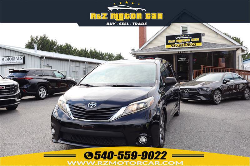 Used 2016 Toyota Sienna SE