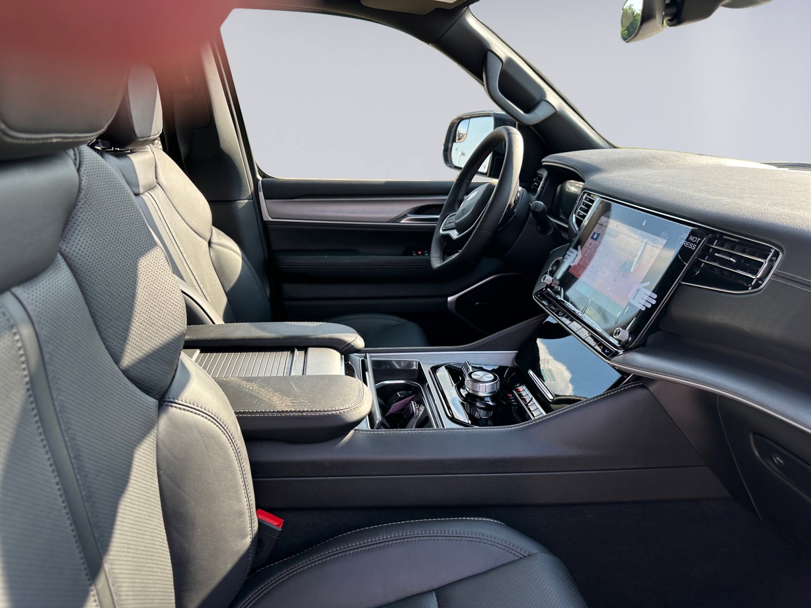 New 2025 Jeep Wagoneer Series II w/ Premium Group I image 15