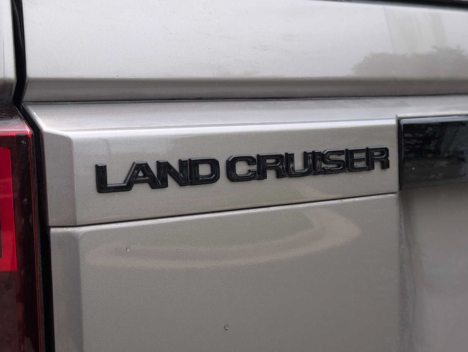 Used 2025 Toyota Land Cruiser w/ Premium Package AWD/4WD image 13