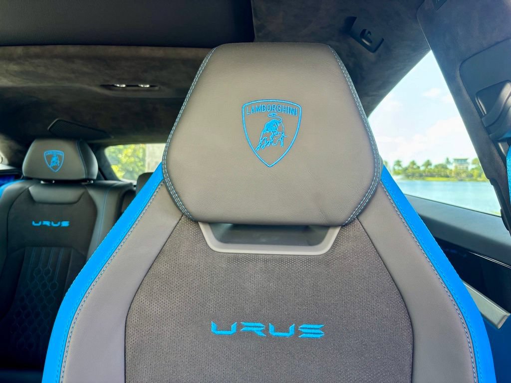 Used 2024 Lamborghini Urus S AWD/4WD image 30