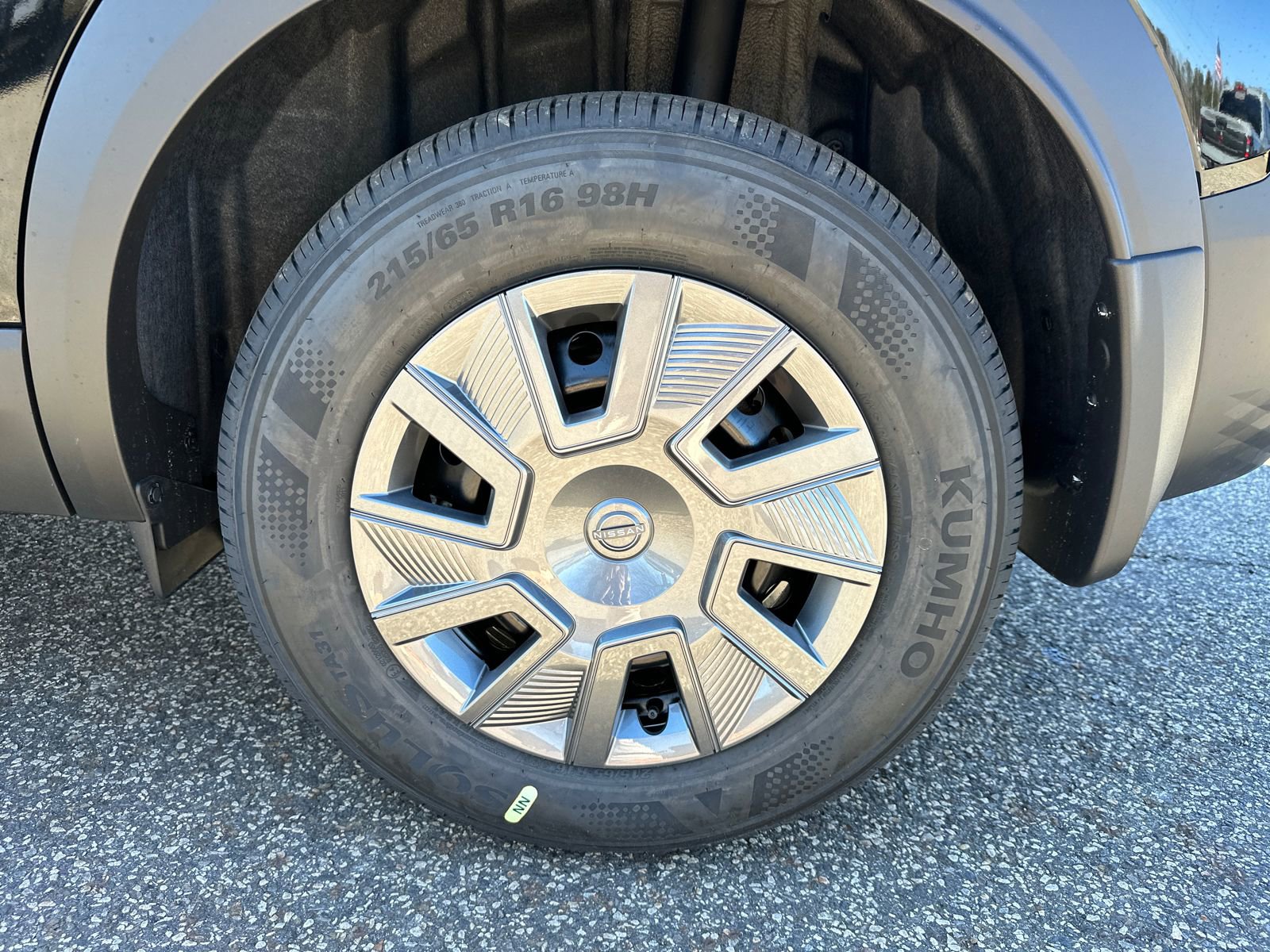 New 2026 Nissan Kicks S image 19