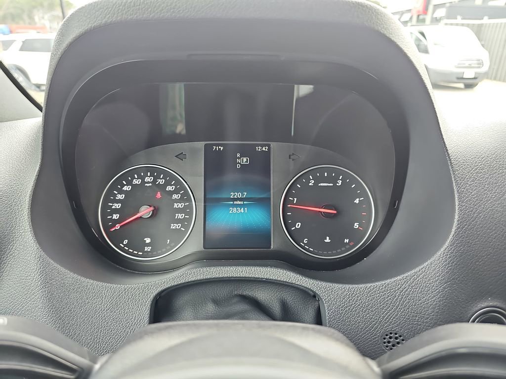 Used 2024 Mercedes-Benz Sprinter 2500 image 22