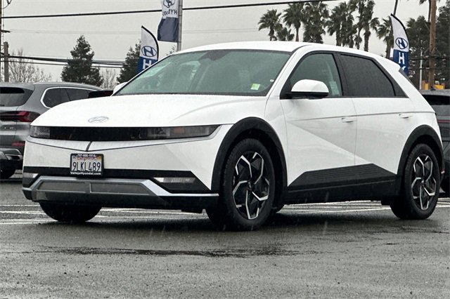 Certified 2024 Hyundai Ioniq 5 SE image 11