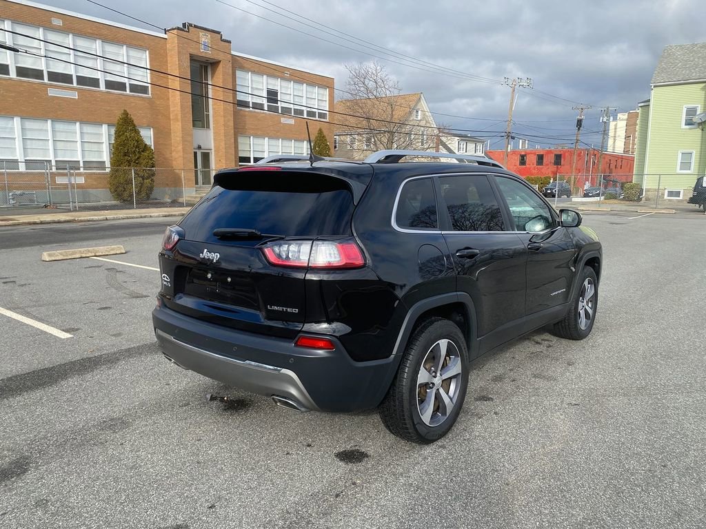 Used 2019 Jeep Cherokee Limited image 5
