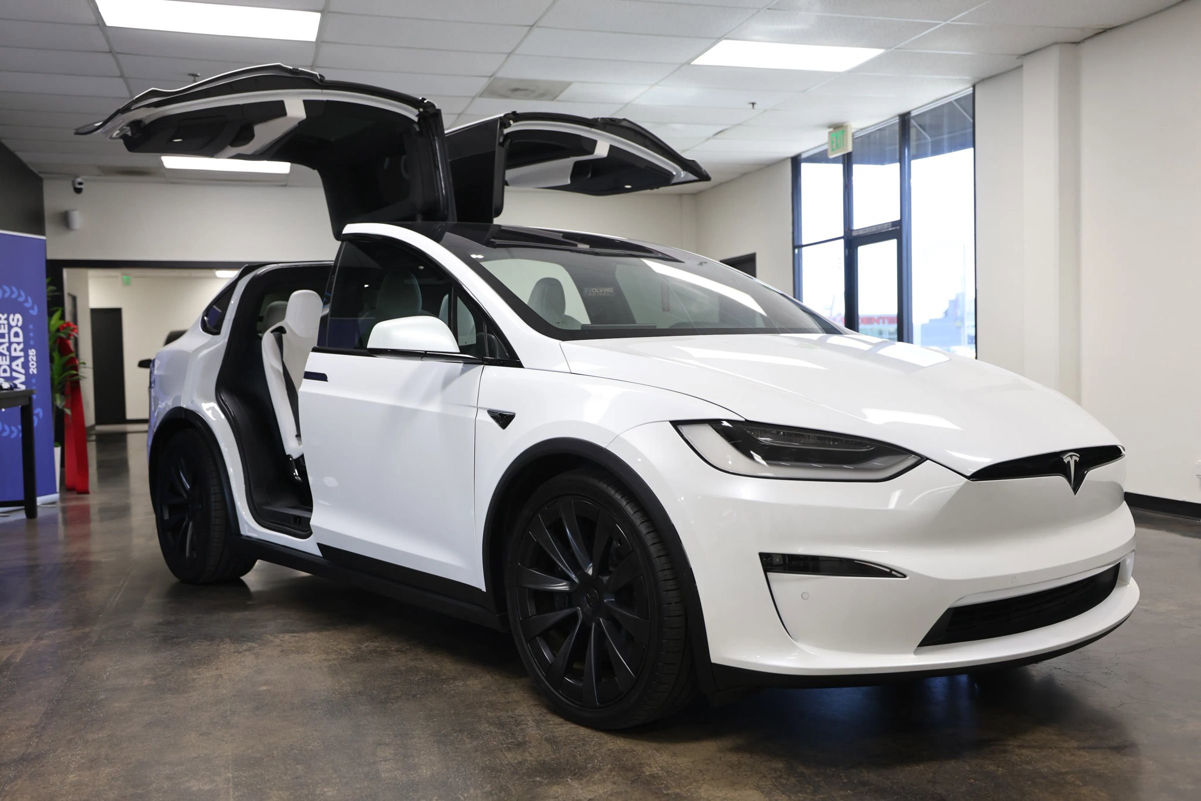 Used 2022 Tesla Model X Plaid image 19