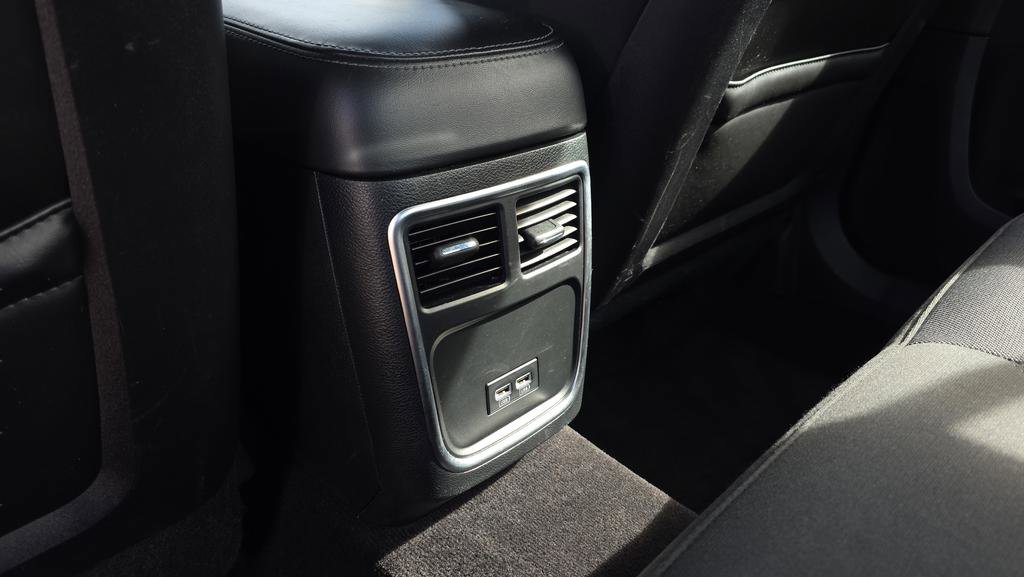 Used 2019 Dodge Charger SXT w/ Cold Weather Package AWD/4WD image 14