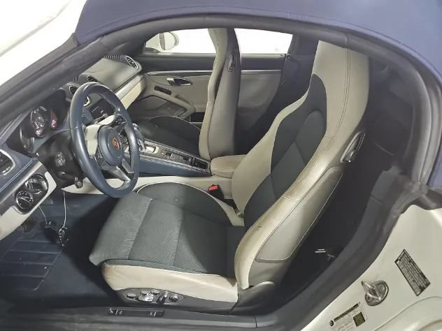Used 2020 Porsche 718 Boxster RWD image 5