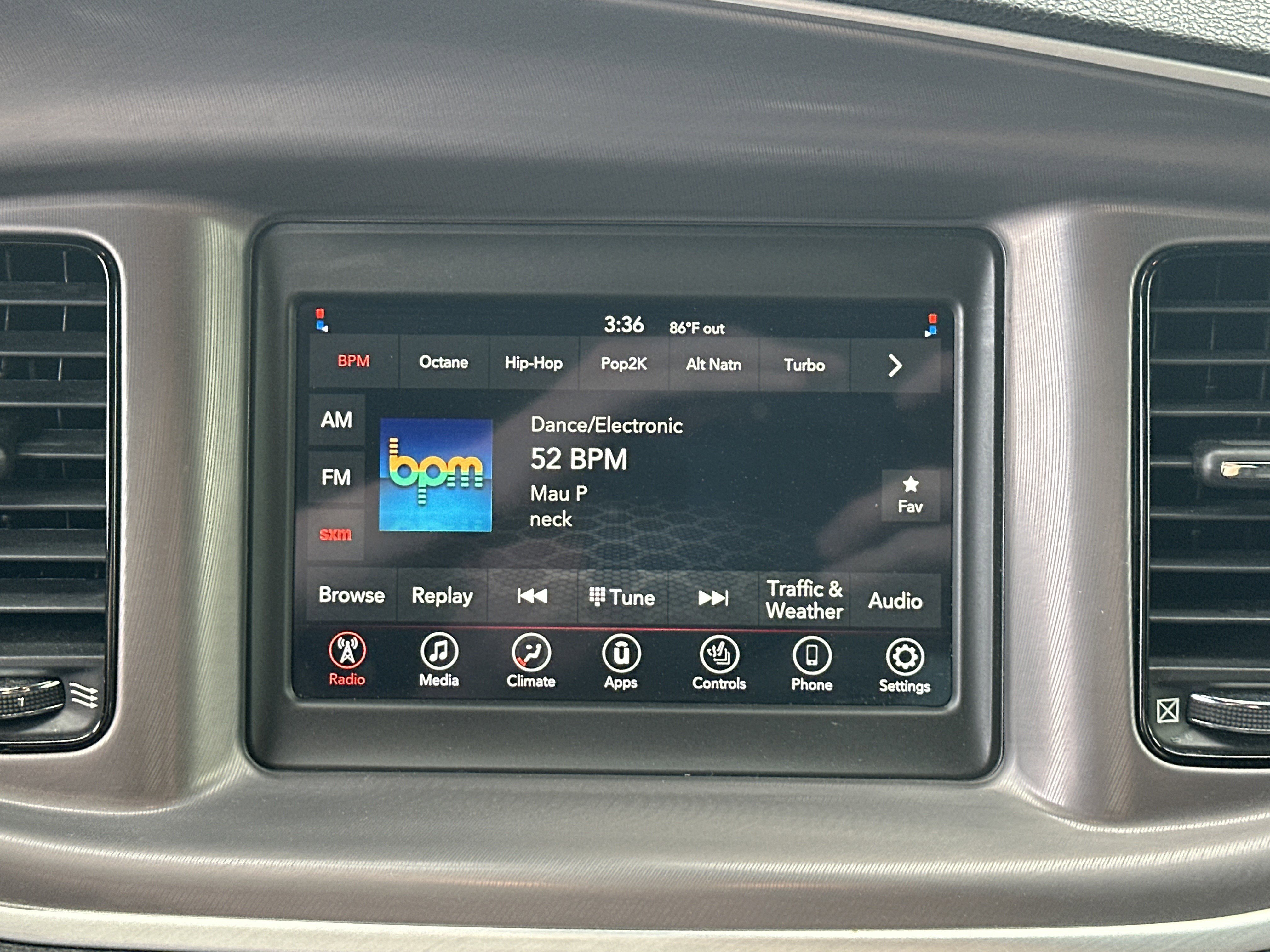 Used 2022 Dodge Charger SXT w/ Blacktop Package image 23