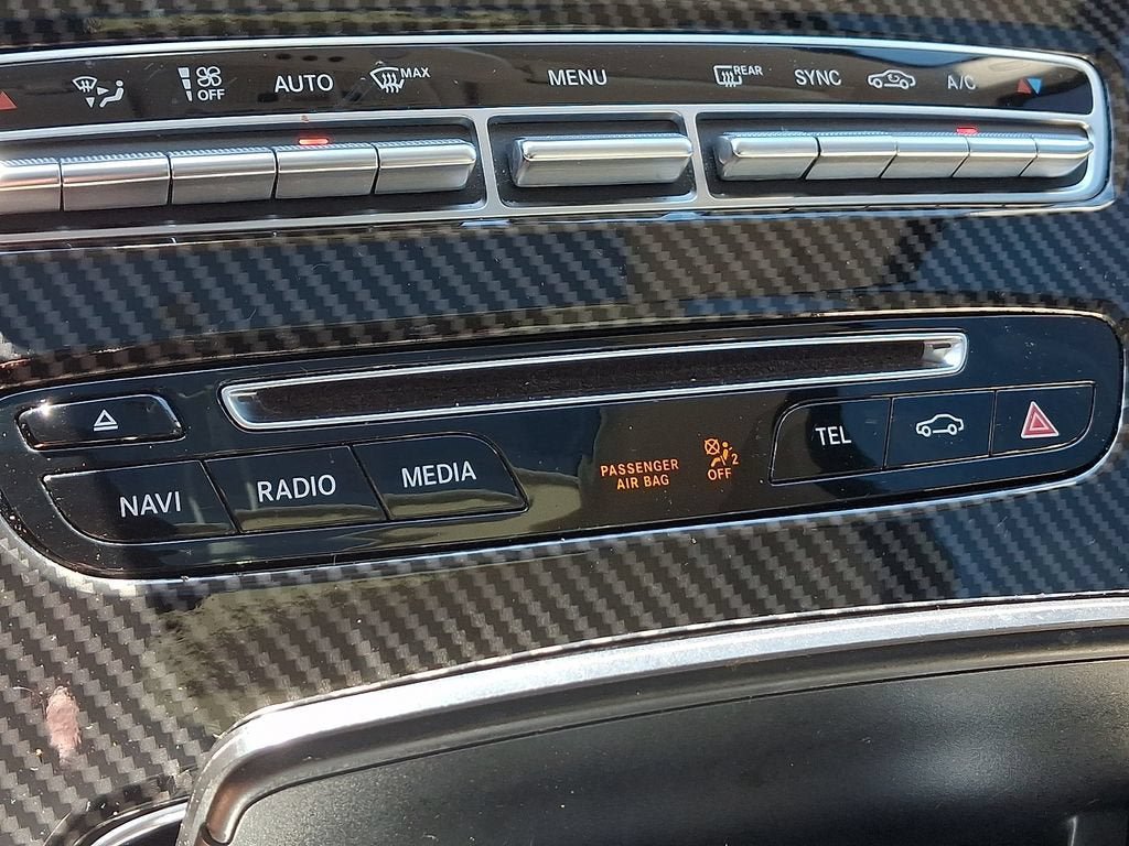 Used 2018 Mercedes-Benz GLC 300 4MATIC image 26