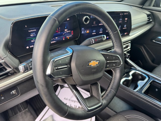 Used 2024 Chevrolet Traverse LT w/ Trailering Package FWD image 13