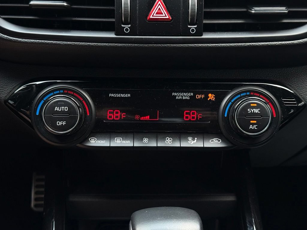 Used 2023 Kia Forte GT-Line w/ GT-Line Technology Package FWD image 32