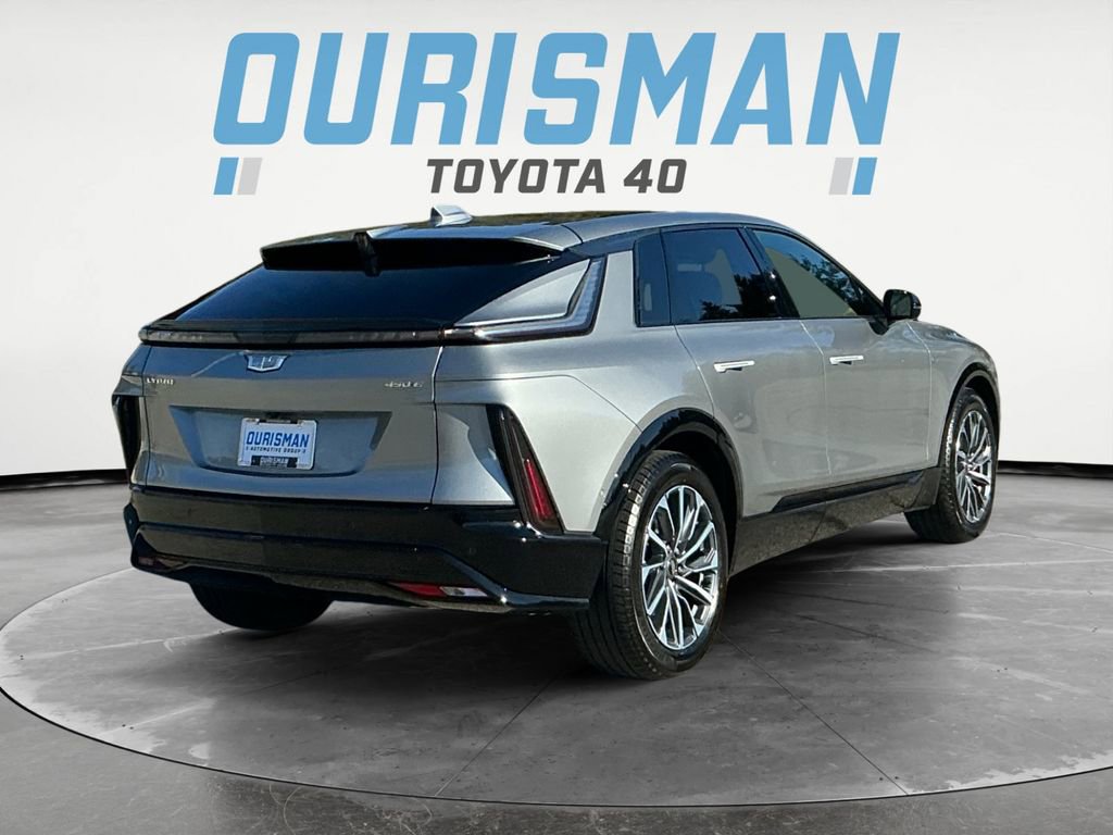 Used 2024 Cadillac Lyriq Sport image 7