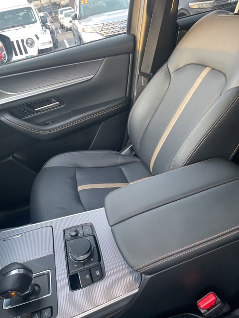 Certified 2025 MAZDA CX-70 3.3 Turbo S w/ Premium Package image 17