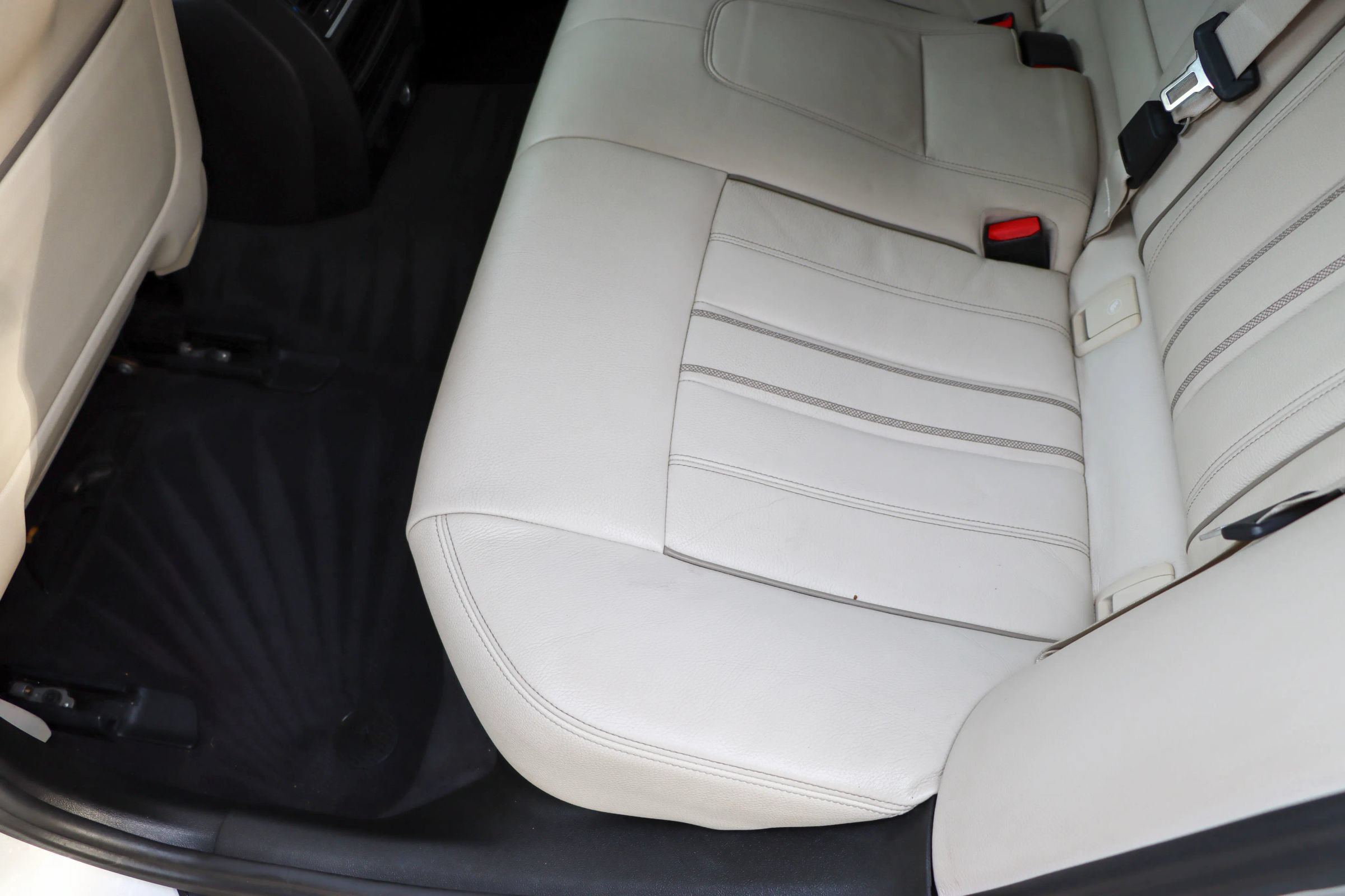 Used 2017 BMW 540i xDrive AWD/4WD image 18