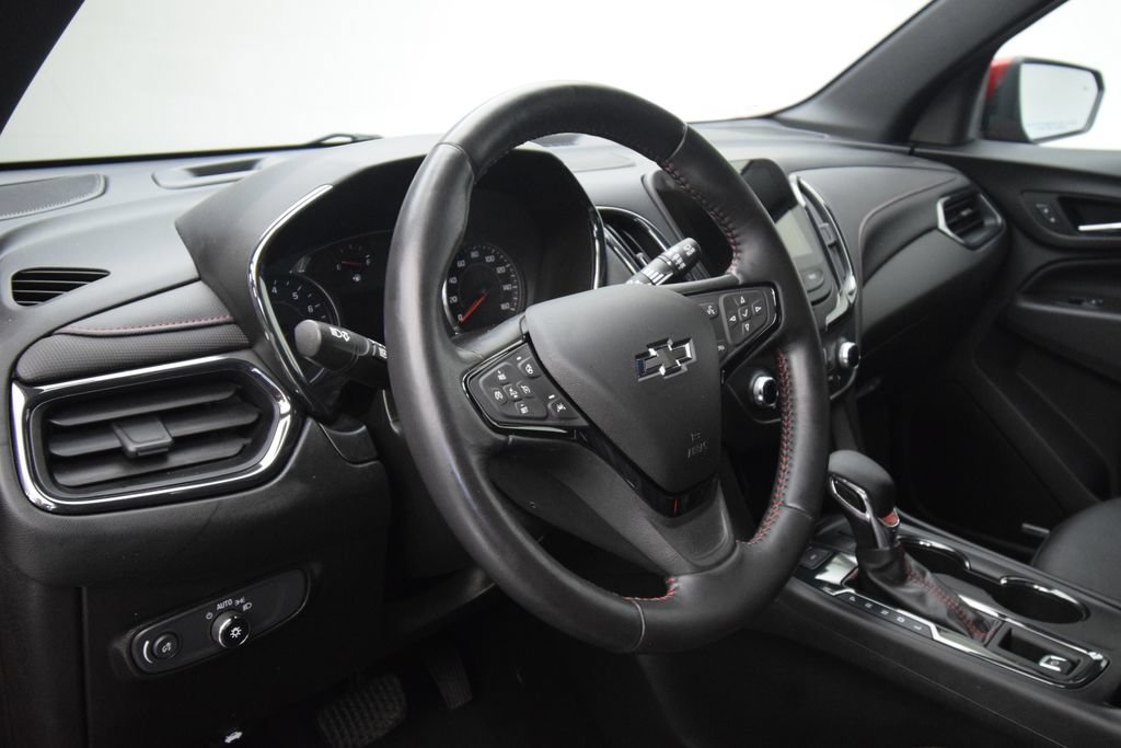 Used 2022 Chevrolet Equinox RS w/ RS Leather Package AWD/4WD image 15