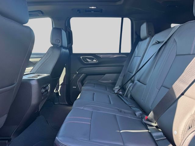 Used 2023 Chevrolet Suburban RST AWD/4WD image 15