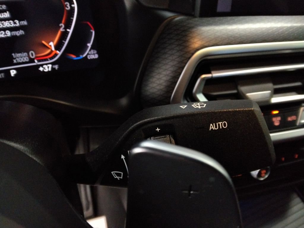 Used 2023 BMW X4 xDrive30i image 17