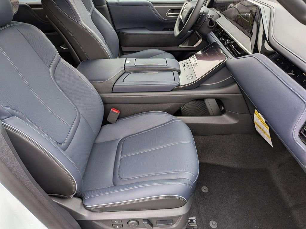 New 2026 INFINITI QX80 4WD w/ Sport Exterior Package image 32