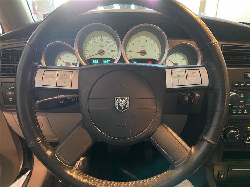 Used 2005 Dodge Magnum R/T w/ Convenience Group II image 11