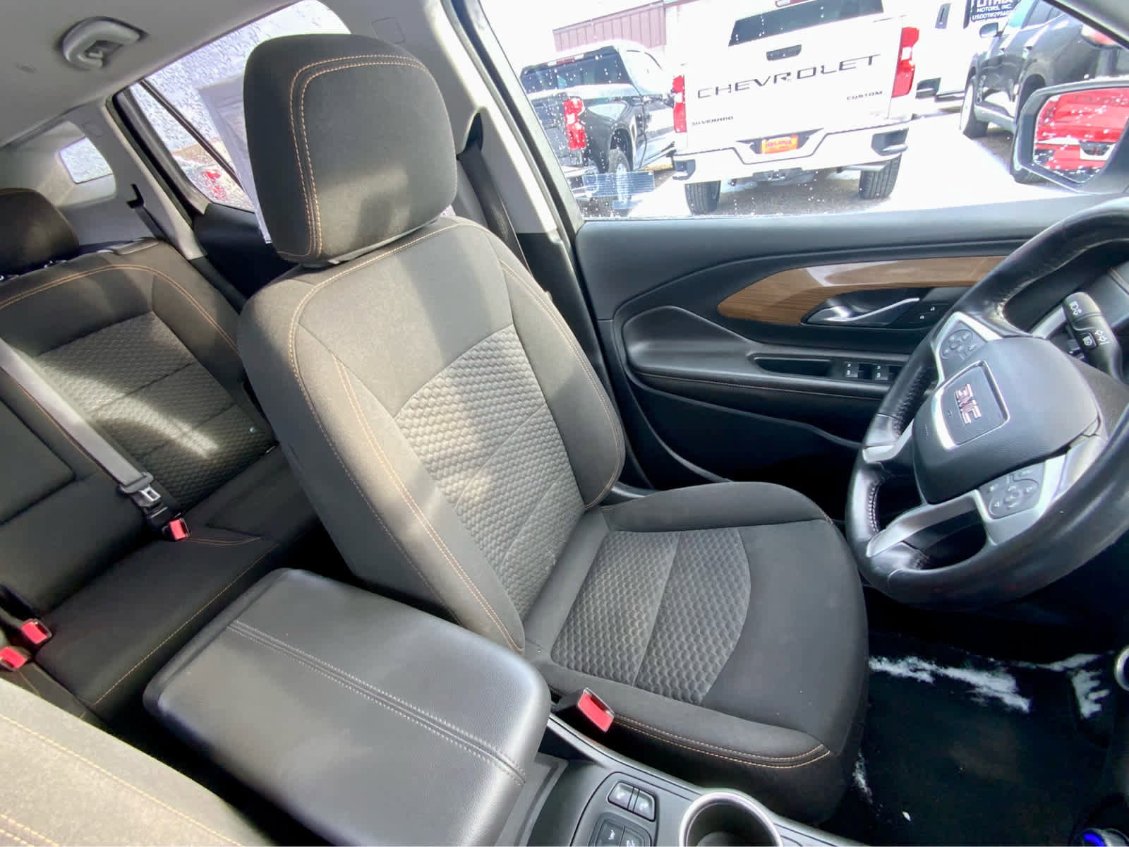 Used 2020 GMC Terrain SLE w/ Driver Convenience Package image 25