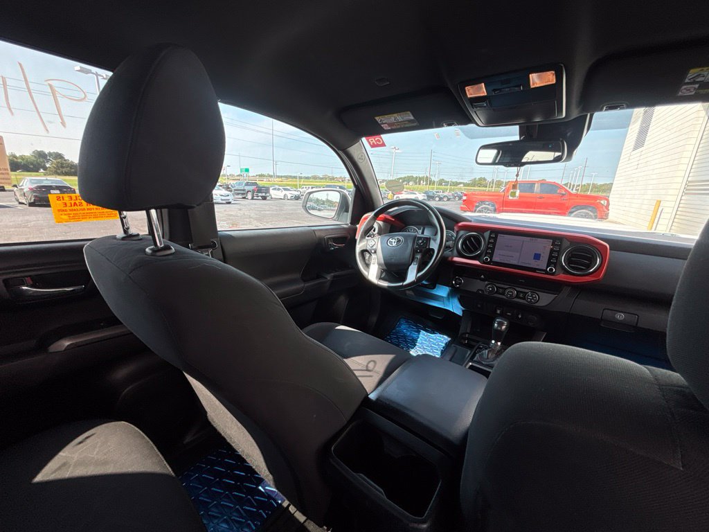 Used 2020 Toyota Tacoma TRD Sport RWD image 28