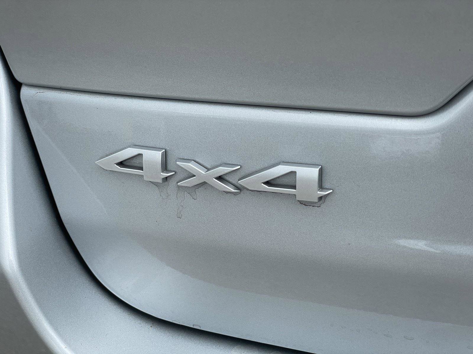 Used 2025 Jeep Grand Cherokee Laredo AWD/4WD image 53