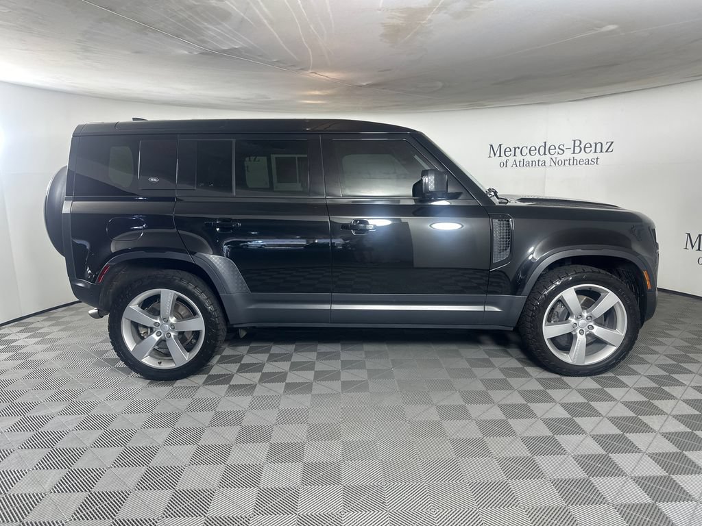 Used 2024 Land Rover Defender 110 SE AWD/4WD image 8